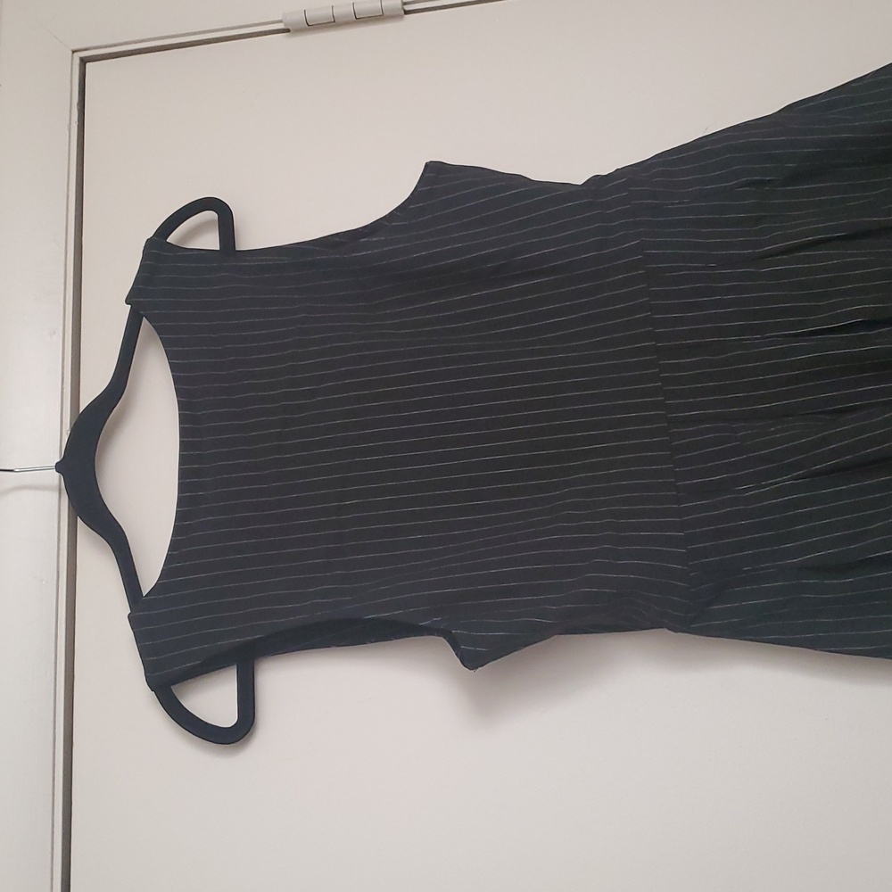 *NWT* Madden Girl Black Pinstripe Mini Dress - Picture 12 of 16